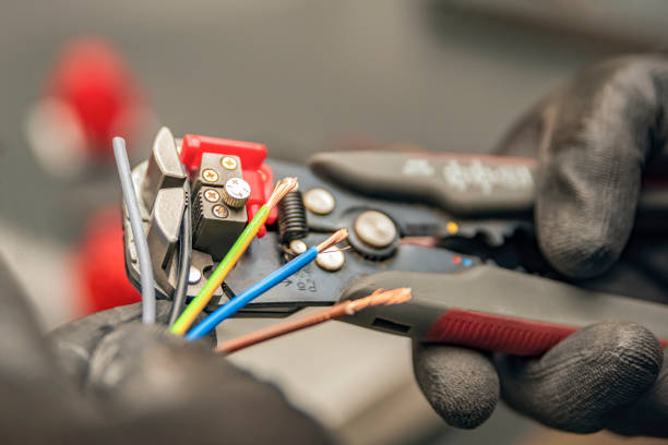 Best 24-Hour Electrician  in Dunsmuir, CA